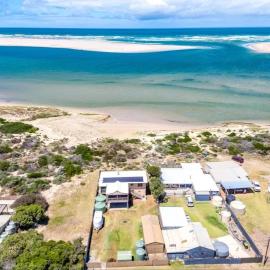 Hide Away at the Murray Mouth, hotel in Hindmarsh Island