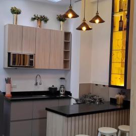 ideal depa lujo con cocina wifi, hotel v destinácii Puente Piedra