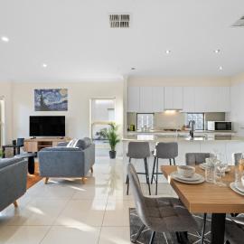 Fig & Fern - Modern Comfort between City & Coast
