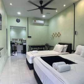 Roomstay Rania, Rizqi & Rayyan, hotel a Merlimau