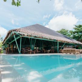 Bravo Beach Resort, hotel v mestu General Luna