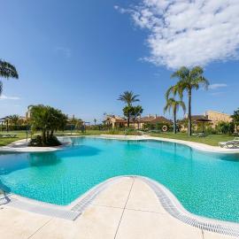 Quartiers Marbella Golden Penthouse: Benahavís'te bir otel