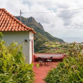 GuestReady – Rustic Charm in Peaceful Madeira