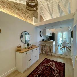 Plane Tree House, hotel em Próti