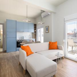 Celine Volos by halu! Cozy apartments in the center, hotel Vóloszban