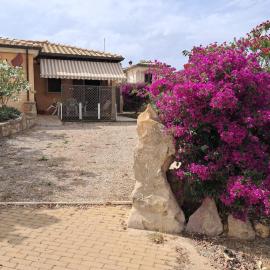 Casa Vacanze TIO, hotel u gradu Palmadula