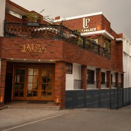 Hotel Lalit Palace, hotel v destinaci Déhrádún
