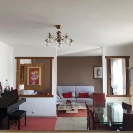 Spacious Duplex Pantin, near Paris – hotel w mieście Pantin