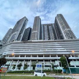 Dpristine 2min to Legoland Gleneagles Medini By JCHOME, hotel in Iskandar Puteri