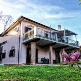 Residenza del Colle، فندق في Montelanico