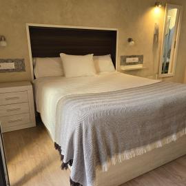LA Isla de Mirabel, hotel i Plasencia