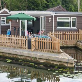 Wroxham में, होटल The Moorings