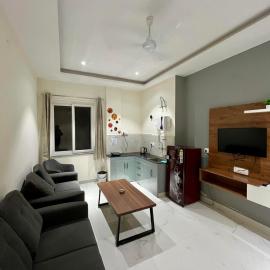 Back Stayz Laxman Jhula Apartments, hotel u gradu 'Rishīkesh'
