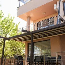 Вила Маунтайн Вю, hotel en Brestnik