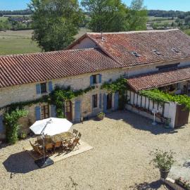 Gîte La Marteille, hotel a Saint-Privat-des-Prés