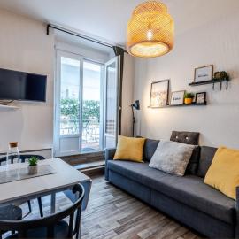 T2 centre ville, 150m du lac, parking - Thermes