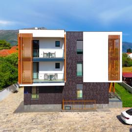 Cameleon Orebic- Beachfront Apartments, hotel in Orebić