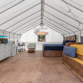 Red River Elusive Elk Glamping Tent 1, Hotel in Stanton