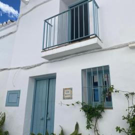 Village Town House with Sea Views and Roof Top Terrace