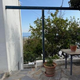 Kariki Green Triantaros Tinos, hotel in Triandáros