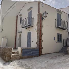 Casa Diletta piano 1, Hotel in SantʼAmbrogio