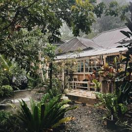 24 Traphouse, hotel Rantepaóban