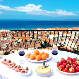 Rona Vista Suites amazing seaview 1