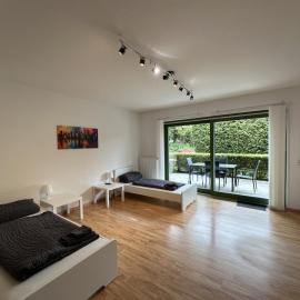 Unterkunft bei Lübeck - Zentral an der A1 - Parkplatz - Terrasse, hotel di Reinfeld