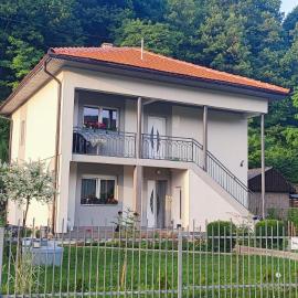 Apartman Mir, hotelli kohteessa Visoko