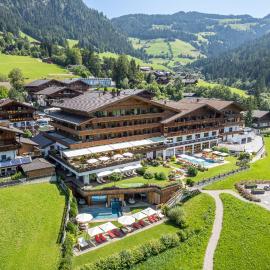 Alpbacherhof - Mountain & Spa Resort, хотел в Алпбах
