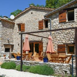 Maison Vue Panoramique、Plaisiansのホテル