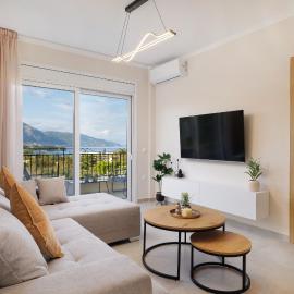 Nikol Seaview Luxury Apartments, hotel in Dassia