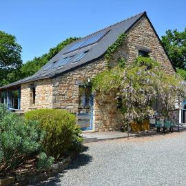 Le clos de la lande vallée, hotel in Bringal