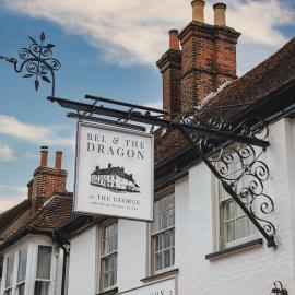 Bel and The Dragon-Odiham, hotelli kohteessa Odiham