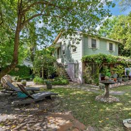 La Petite Fleur-Charming Park Circle Private Studio, hotel in Charleston