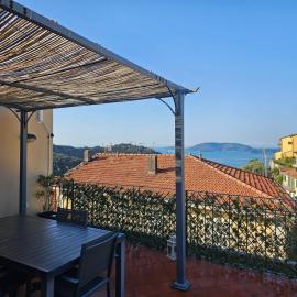 "Brezza Marina" con terrazza vista mare