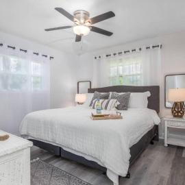 Annie's Escape - 5 mins to Downtown - HotTub - Certificate VR25-00183