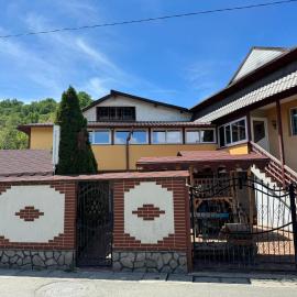Pensiunea Leo si Georgiana, hotel a Ocnele Mari