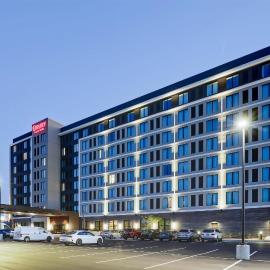 Drury Plaza Hotel North Charleston, hotell i Charleston