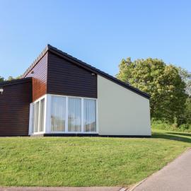 Harcombe House Pet Friendly Bungalow