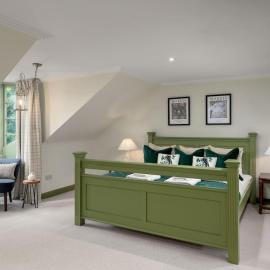 Historic Trackside Retreat, Charming Getaway