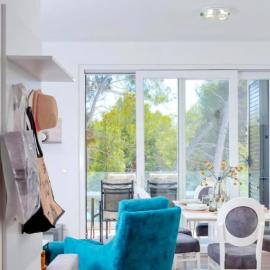 Apartment Sunshine, Sea View & Beach!