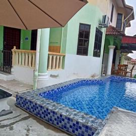 Homestay Segamat - Teratak Impian, hotell i Segamat