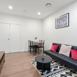 Cozy Kambah 1 Bedroom Near Shops & Parks, hotel i Kambah