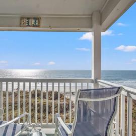 *2br OCEANFRONT RETREAT*KING Ensuite*Pool*NMB Cherry Grove*Pc4