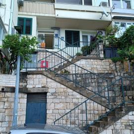 Charming Apartment with Terrace and Old Town View