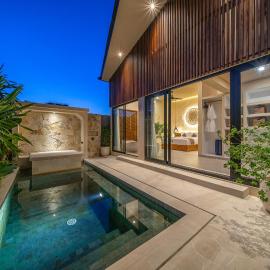 Villa Seabel - AYO 5, Chic 2BR Tropical Getaway in Seseh, Close to Beach, hotel em Cemagi
