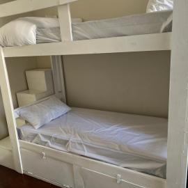 Blue Eagle Backpackers, hotel in Cape Town