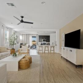 Luxe Queen Creek Home with Pool, Yard, Work Station, viešbutis mieste Queen Creek