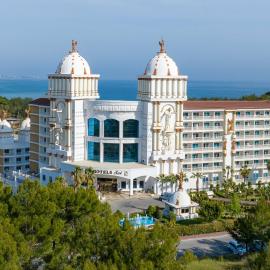 Oz Hotels Sui, viešbutis mieste Boztepe